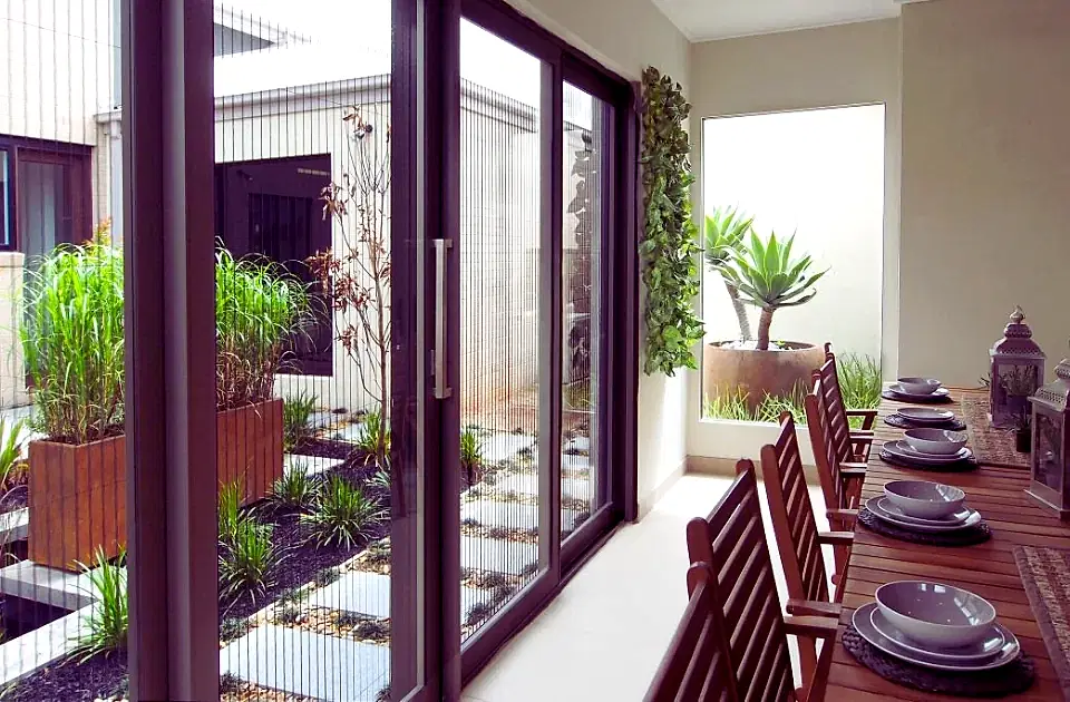 menteşeli sineklik temizliği nasıl yapılır